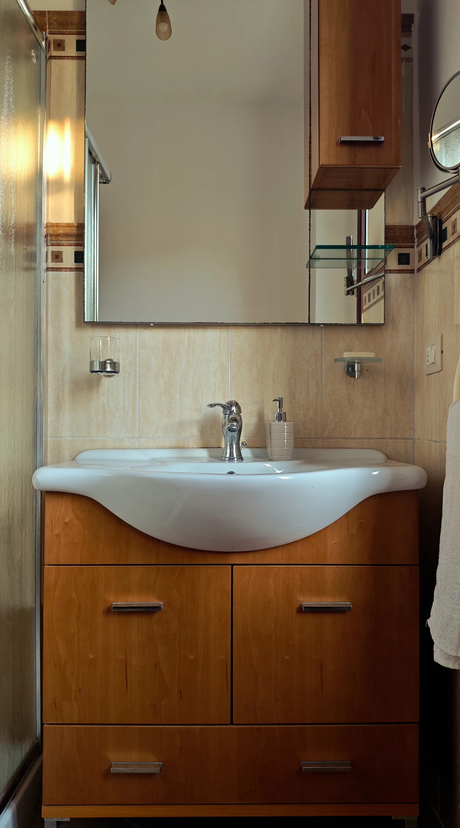 Bagno con doccia